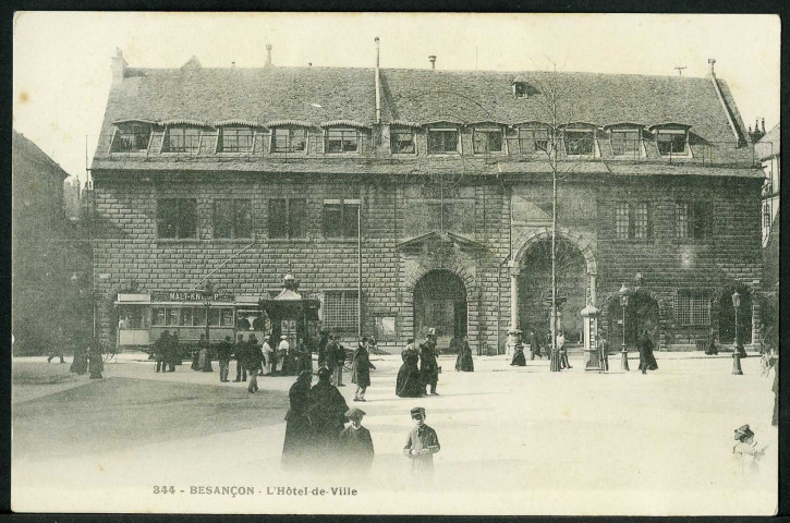 Vue de l'hôtel de ville