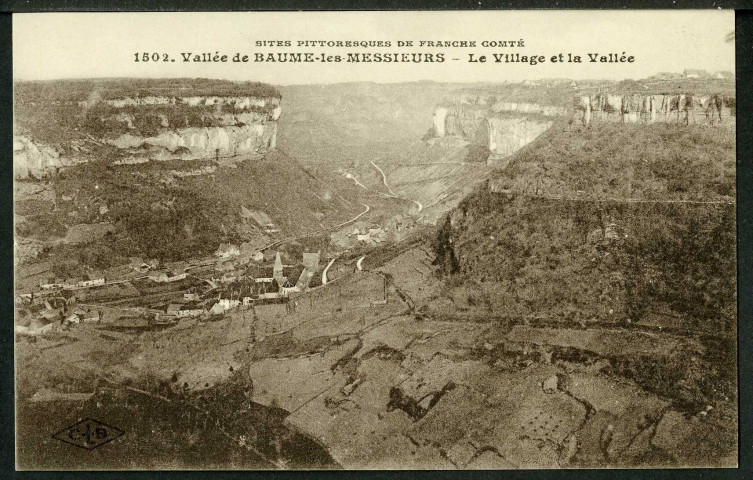 Le village et la vallée