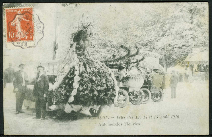 Concours d'automobiles fleuries