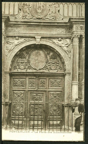 La porte des Annonciades