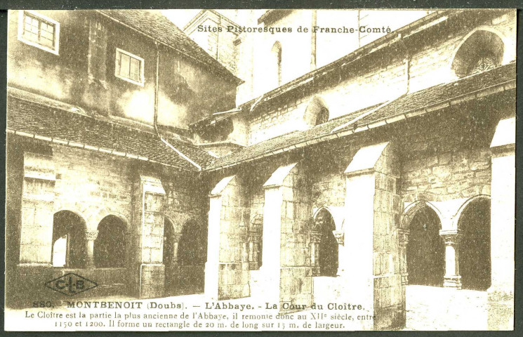 Vue de la cour intérieur du cloître