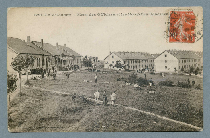 Mess des officiers et les nouvelles casernes