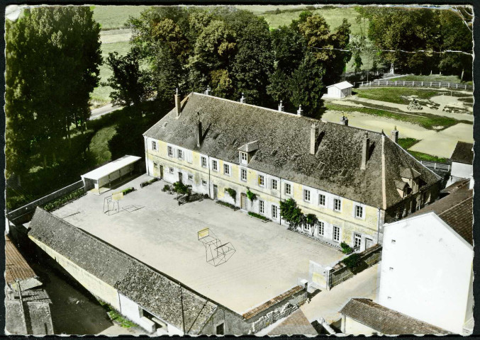 Collège d'enseignement général des filles