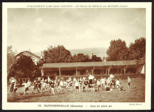 Etablissements climatiques d'enfants, les salins de Bregille par Besançon, Superbregille (garçons), jeux en plein air