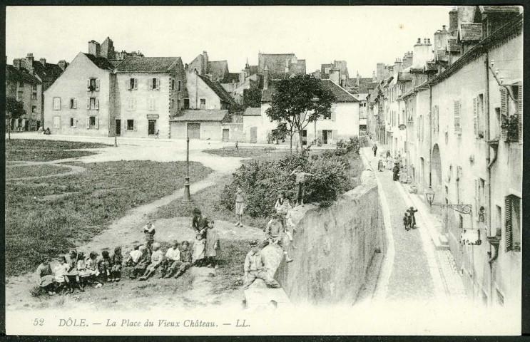 Place du Vieux Château