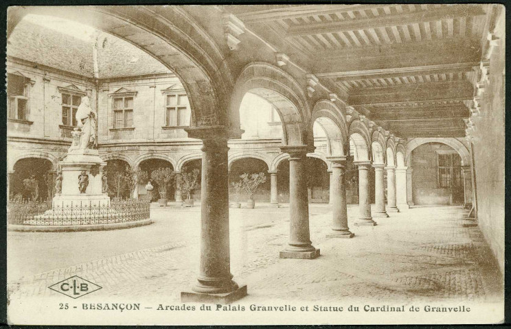 Les arcades du palais Granvelle