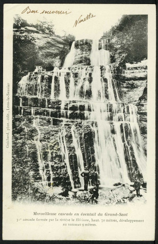 Merveilleuse cascade en Eventail du Grand-Saut