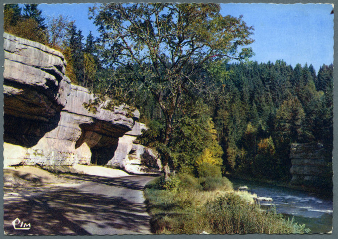 La vallée du Doubs - le défilé d'Entre-Roches