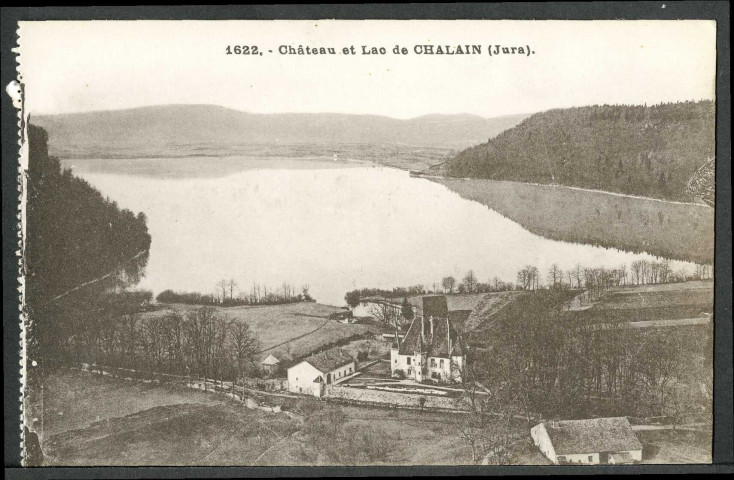 Château et lac de Chalain (Jura)