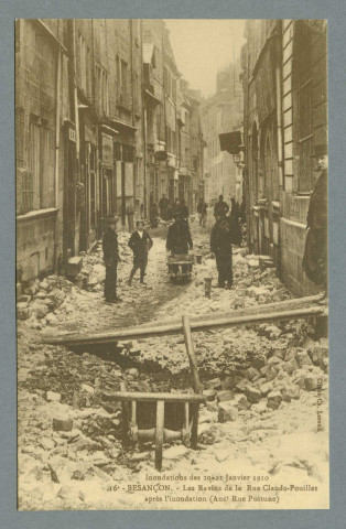 Les ravins de la rue Claude Pouillet après l'inondation