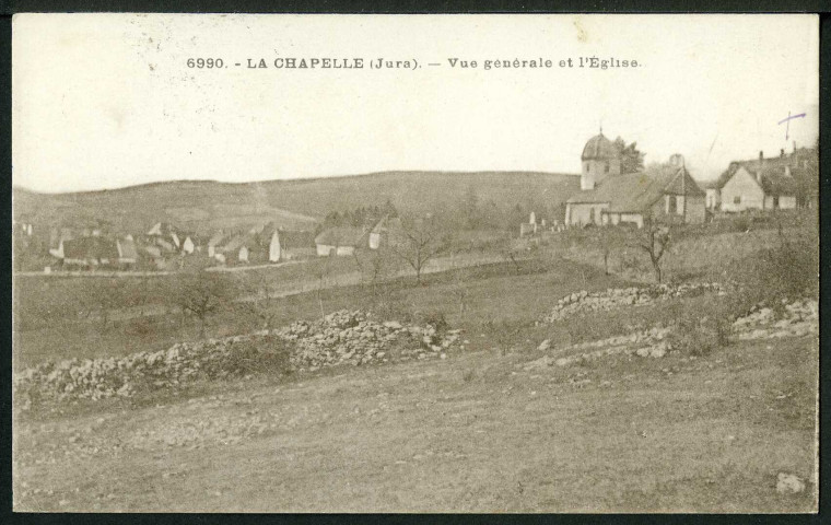 Vue générale, l'église