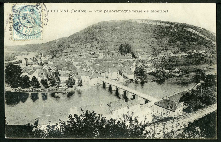 Vue panoramique prise de Montfort