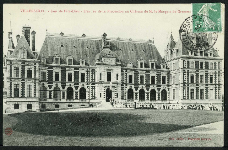 Jour de Fête-Dieu, l'entrée de la procession au château