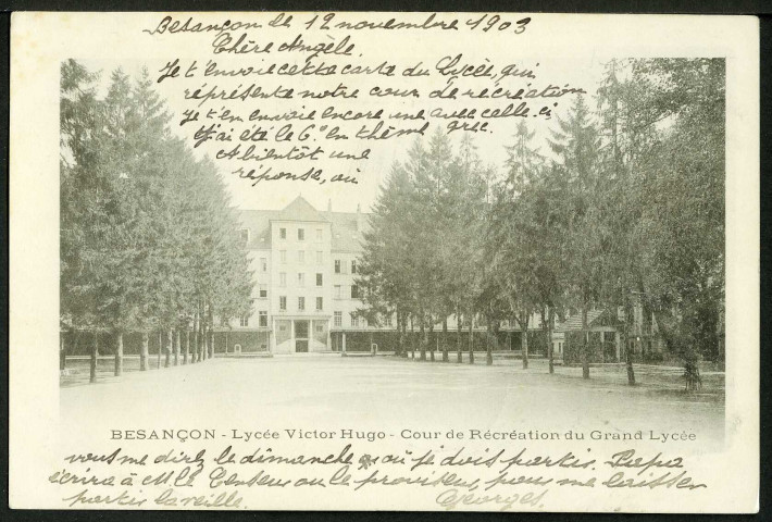 Lycée Victor Hugo, cour de récréation du grand lycée