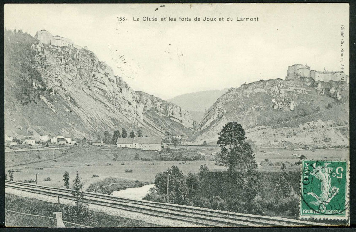 La cluse et les forts de Joux et du Larmont