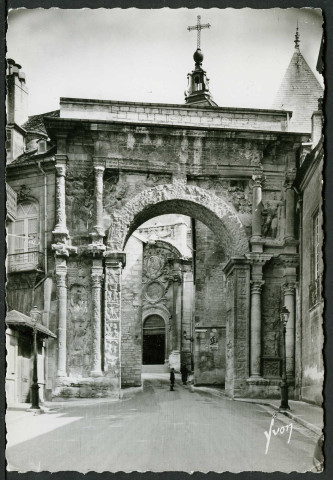 La porte Noire