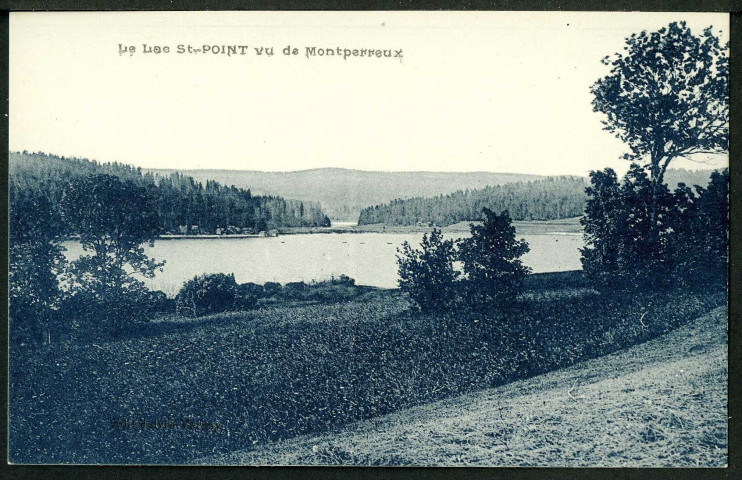 Le lac saint-Point vu de Montperreux