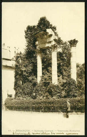 Vue du square archéologique Castan