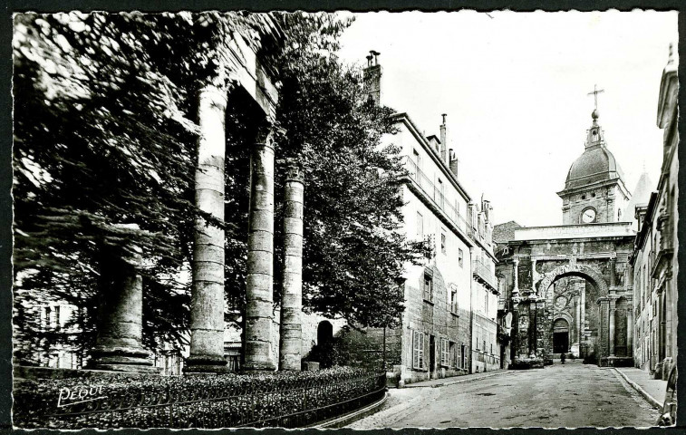 Square Castan, théâtre romain, porte noire, cathédrale Saint-Jean