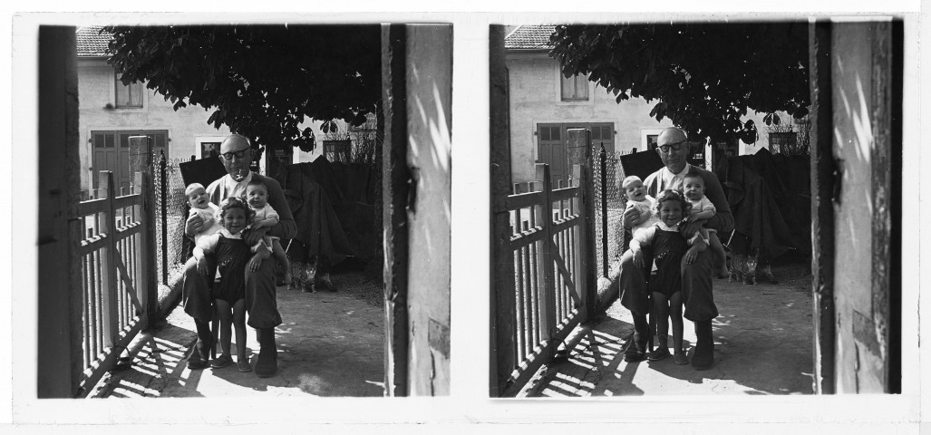 Marcel Duvernoy avec ses petits-fils (Denis et Gilles et Jean-Philippe)