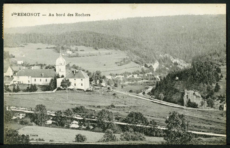 Au bord des rochers