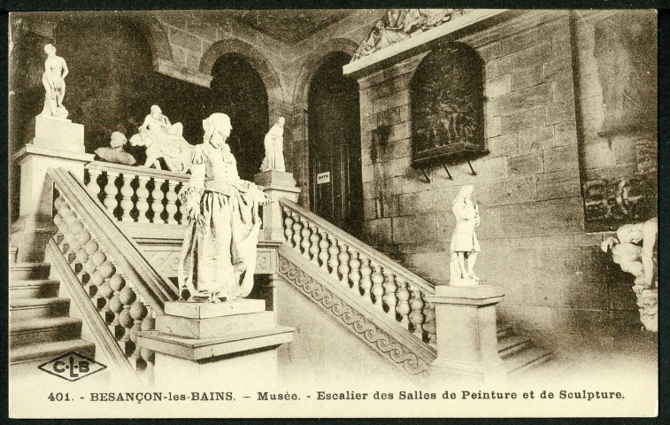 Musée, escalier des salles de peinture et de sculpture