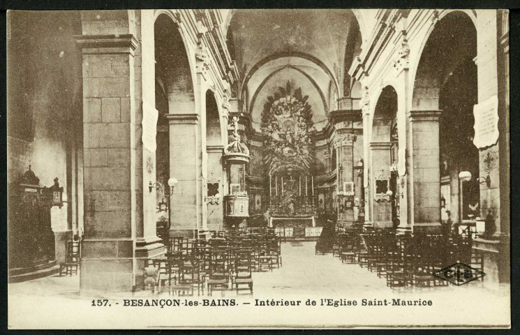 Intérieur de l'église Saint-Maurice