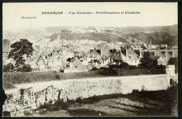 Vue générale, les fortifications et la citadelle