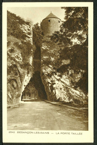 La porte Taillée, coté extérieur