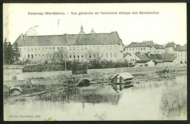 Vue générale de l'ancienne abbaye des bénédictins
