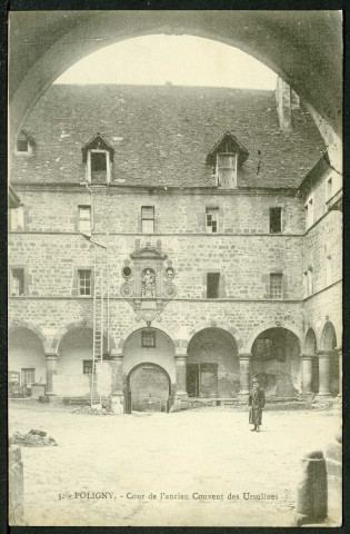 Cour de l'ancien couvent des Ursulines