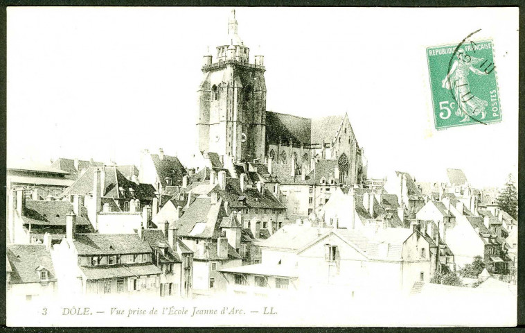 Vue prise de l'école Jeanne d'Arc