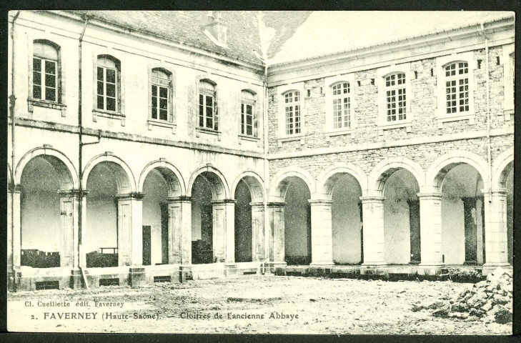 Cloître de l'ancienne abbaye