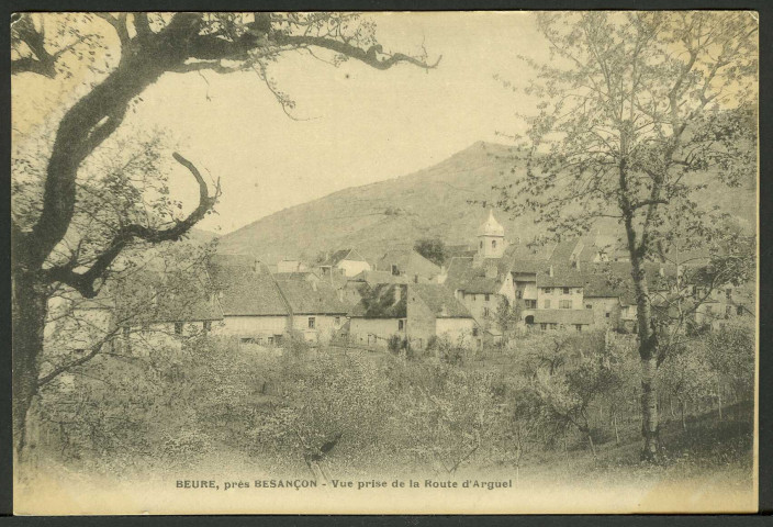 Vue prise de la route d'Arguel