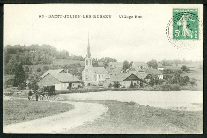 Village bas