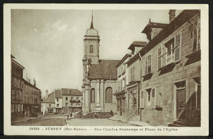 Rue Charles Bontemps, place de l'Église
