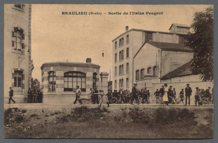 Sortie de l'usine Peugeot