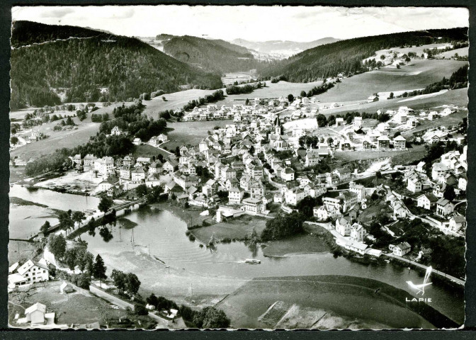 En avion au-dessus de Villers-le-Lac