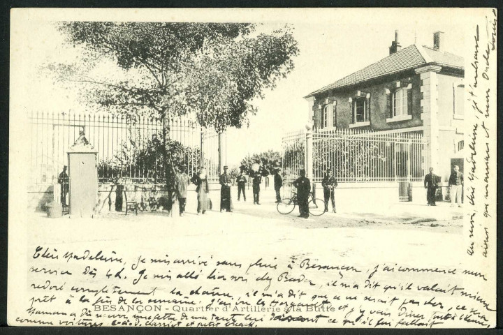 La caserne Brun, entrée
