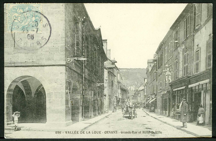 Grande Rue et hôtel de ville