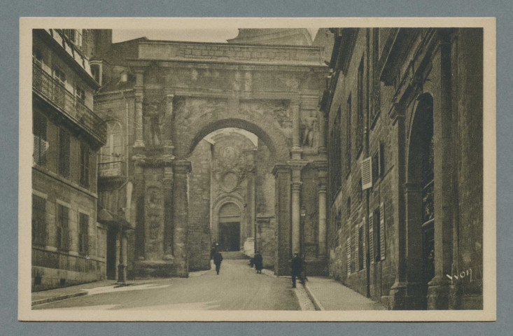 Porte Noire