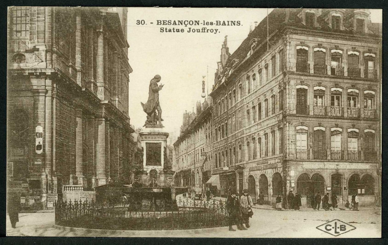 Vue de la statue du marquis de Jouffroy