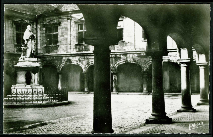 Palais Granvelle