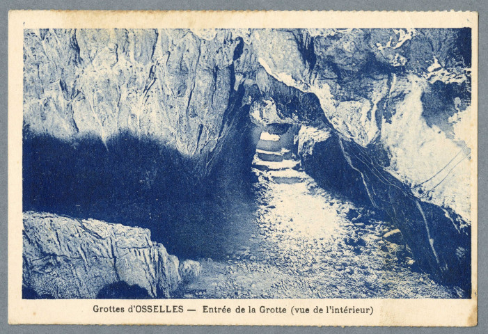 Entrée de la Grotte (vue de l'intérieur)