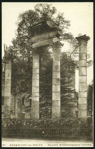 Vue du square archéologique Castan