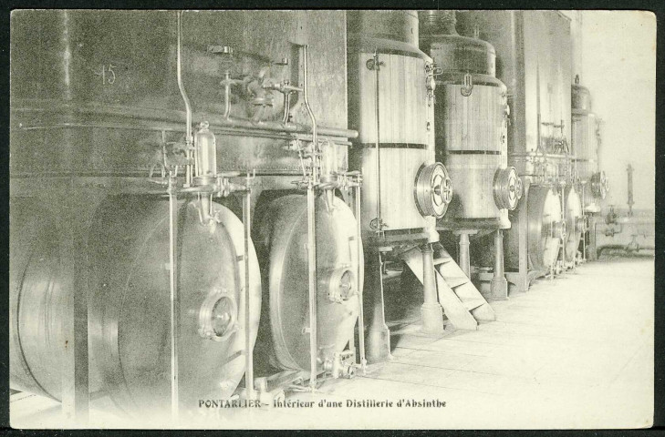 Pontarlier, intérieur d'une distellerie d'absinthe