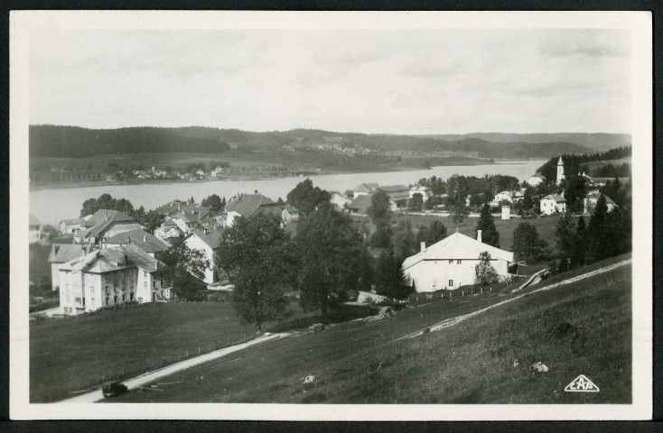 Malbuisson, vue générale et lac