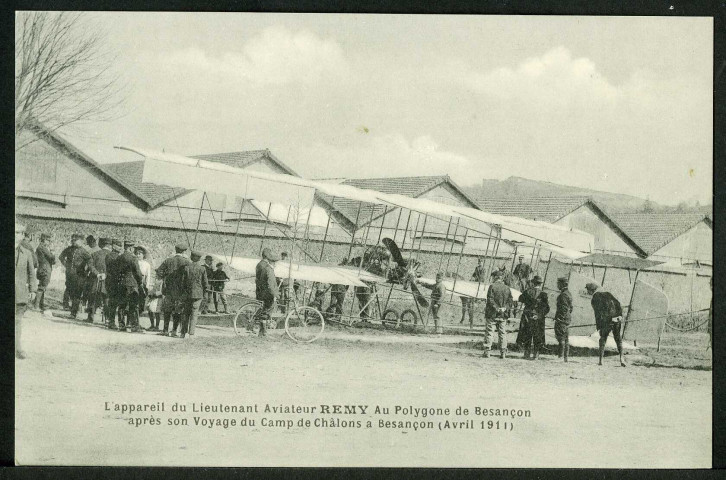 Arrivée de l'aviateur Rémy au Polygone