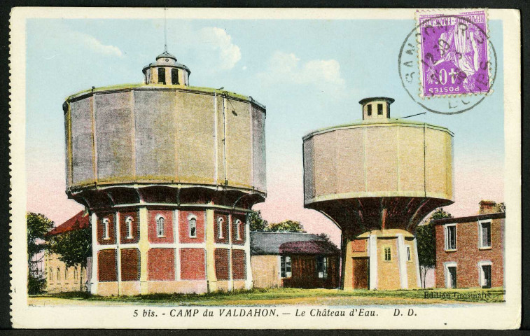 Le château d'eau du camp