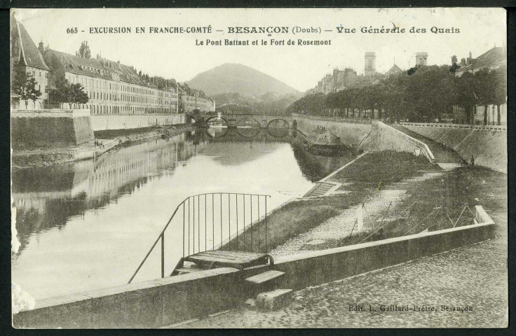 Vue générale des quais. Le pont Battant et le fort de Rosemont